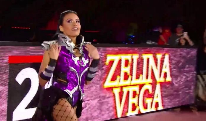Zelina Vega de la WWE se lance jusqu'au Royal Rumble en tant que Sindel de Mortal Kombat
