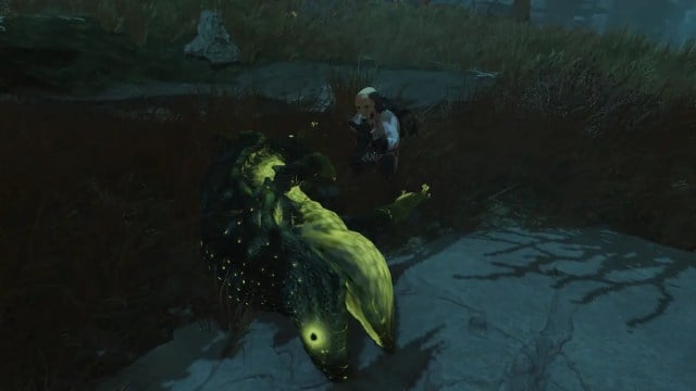 Fallout 76 Glowing Gulper à côté du joueur
