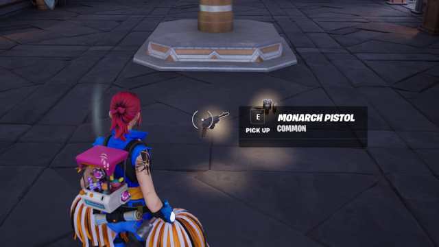 Pistolet Fortnite Monarch sur le sol