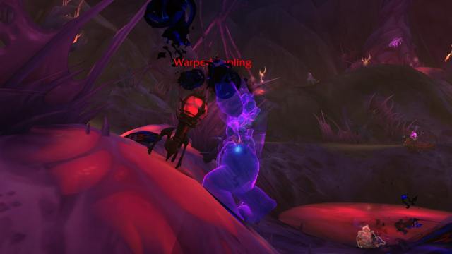 Un jeune arbre déformé dans WoW : The War Within