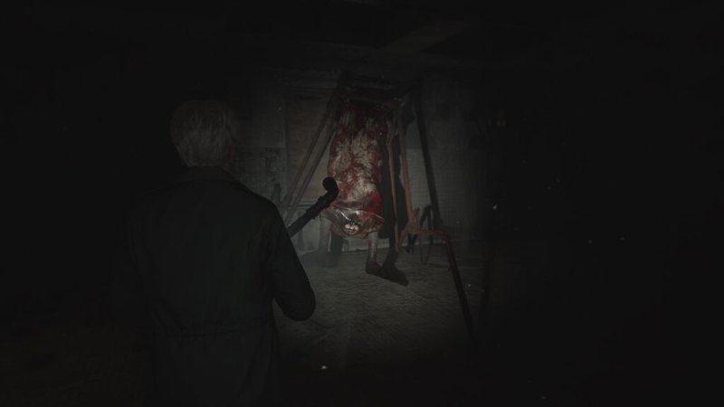 Silent Hill 2 remake combat de boss avec lèvres charnues